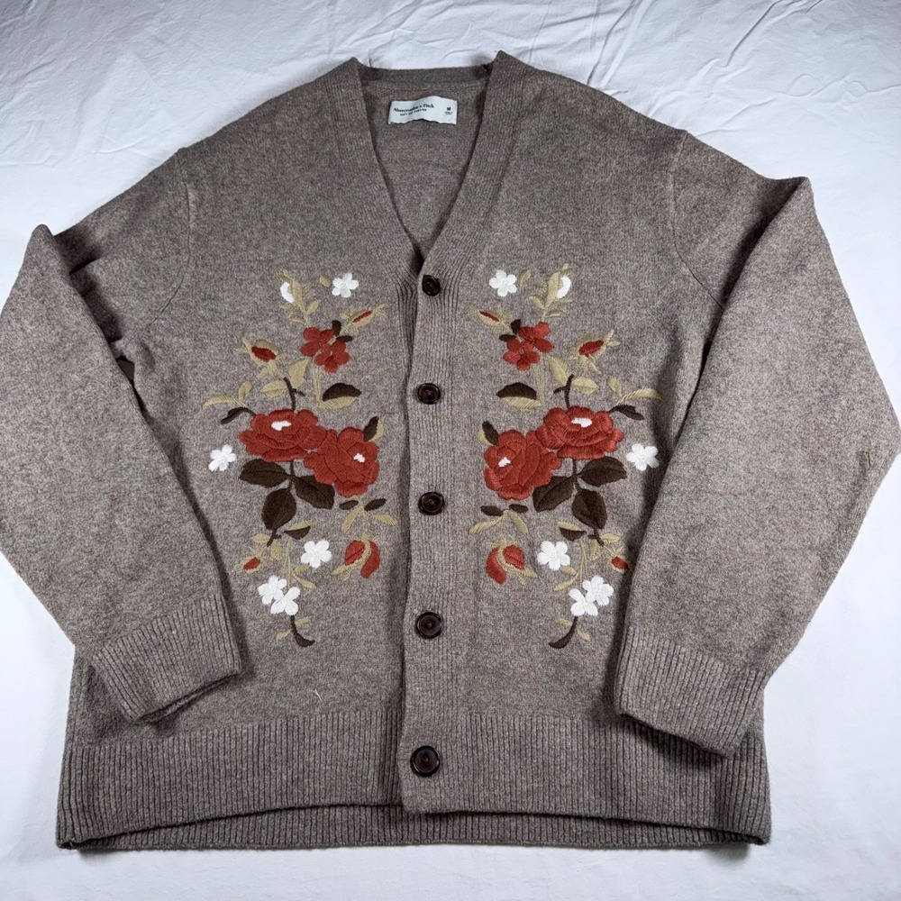 Abercrombie & Fitch Cardigan Sweater Women's Med Floral Embroidered Cottage Core - Picture 2 of 7